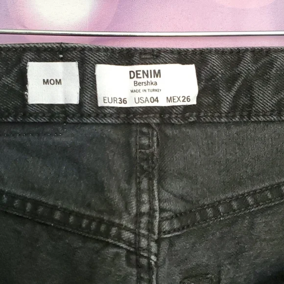 BERSHKA Denim petite mom jeans with rips and distressed hem black size 4 - Picture 4 of 4